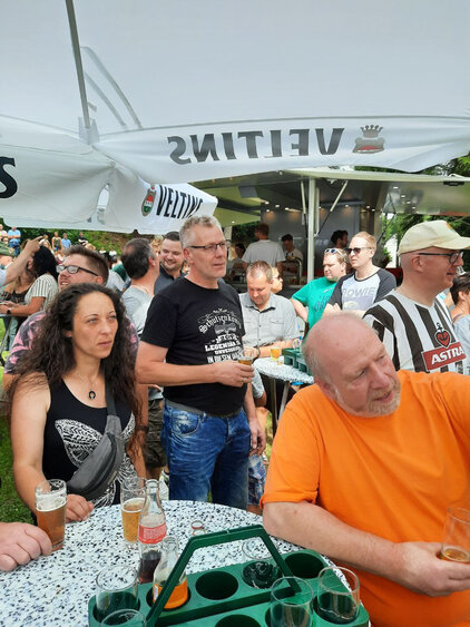 Fachgespräche beim Königsschießen