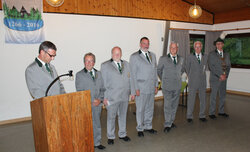 Auf dem Bild sehen Sie Marco Koch, Klaus Höhle,Hermann Schulze,Erich Pöttner, Mario Koch, Detlef Ückert und den amtierenden Schützenkönig Andreas Müller